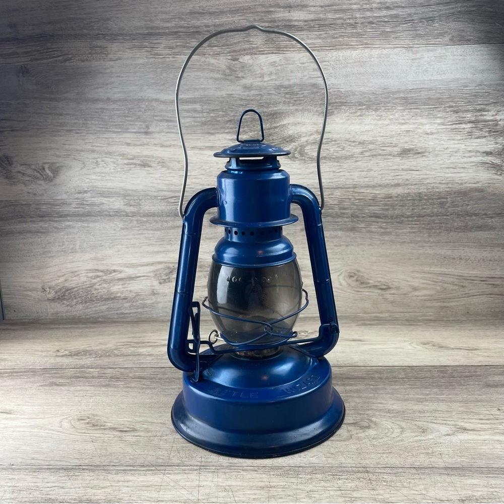 Blue 12" tall Dietz No. 1 Little Wizard #1 Oil Kerosene Lantern Vintage